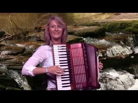 Carla Scheithe - Die Akkordeon-Lady LIVE bei Radio VHR