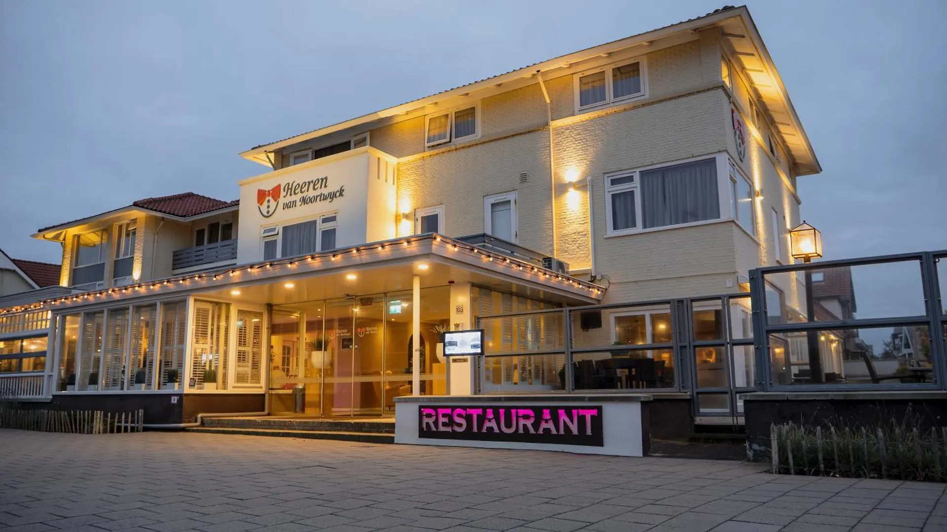 8 Zentrale Hotels nahe Space Expo Noordwijk im Vergleich